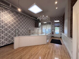 Plus de détails pour 660-662 N High St, Columbus, OH - Local commercial à louer