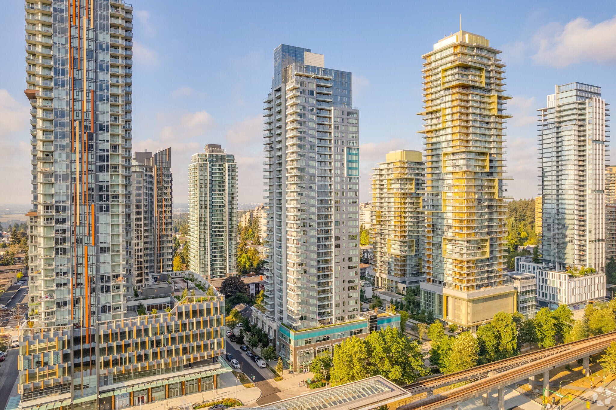 4400 Beresford St, Burnaby, BC à vendre Photo principale– Image 1 sur 8