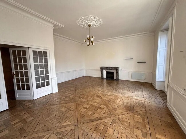 Plus de détails pour 1 Place Delorme, Nantes - Bureau à louer