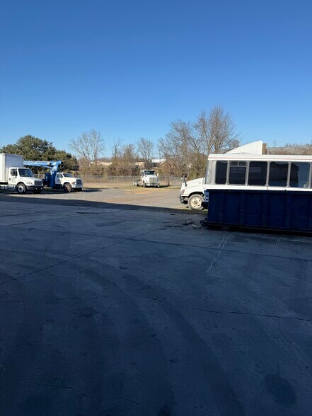 1060 Grimmett Dr, Shreveport, LA à vendre - Photo de l’immeuble – Image 2 sur 9