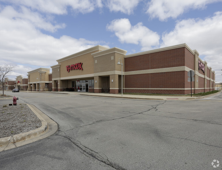 351-375 S Weber Rd, Romeoville, IL à louer - Photo principale – Image 2 sur 10