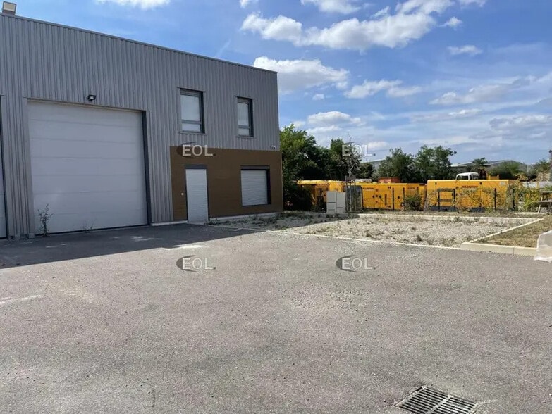 Industriel/Logistique dans Corbas à louer - Photo de l’immeuble – Image 2 sur 12