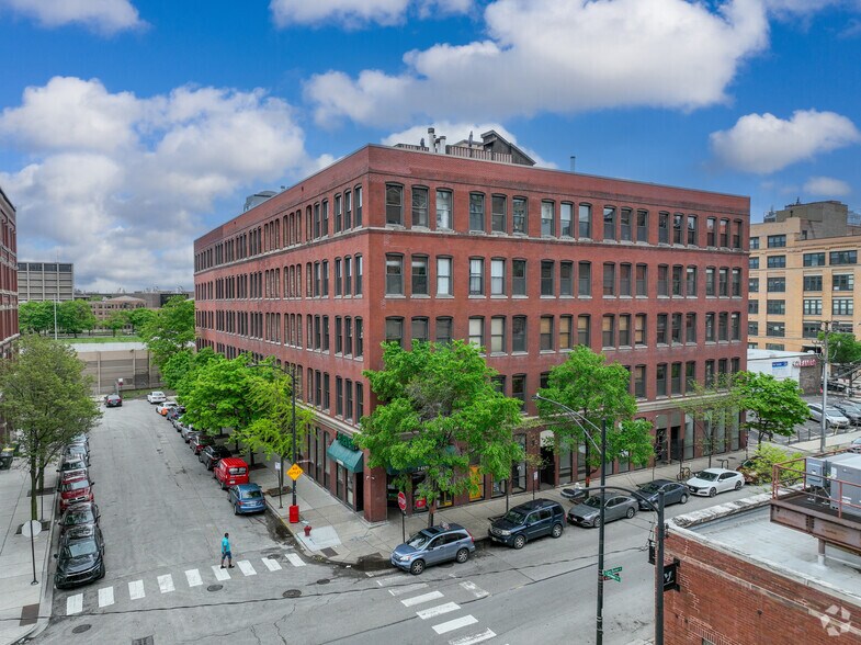 845 W Van Buren St, Chicago, IL à louer - Photo de l’immeuble – Image 2 sur 5