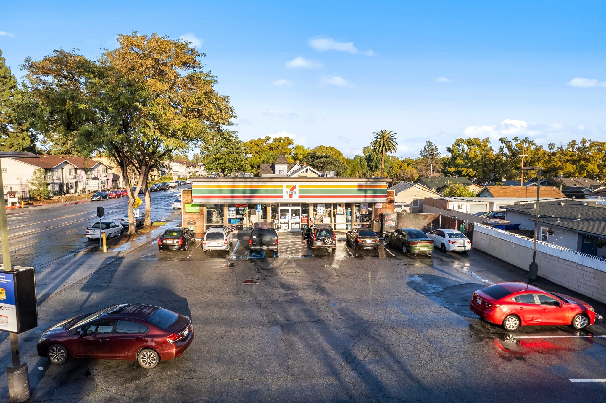 636 N Vine Ave, Ontario, CA à vendre Photo de l’immeuble– Image 1 sur 9