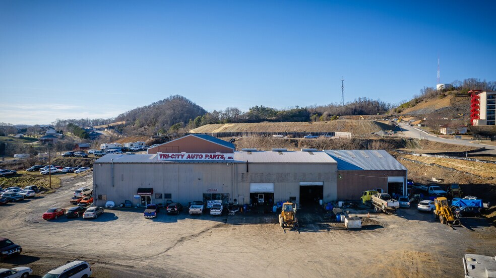 116 Old Thomas Bridge Rd, Bluff City, TN à louer - Photo principale – Image 1 sur 21