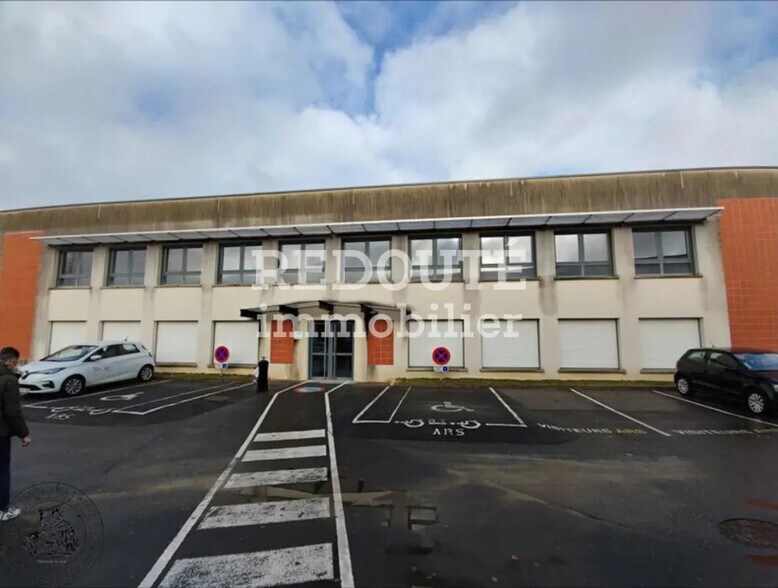 Bureau dans Châlons-en-Champagne à louer - Photo principale – Image 1 sur 13