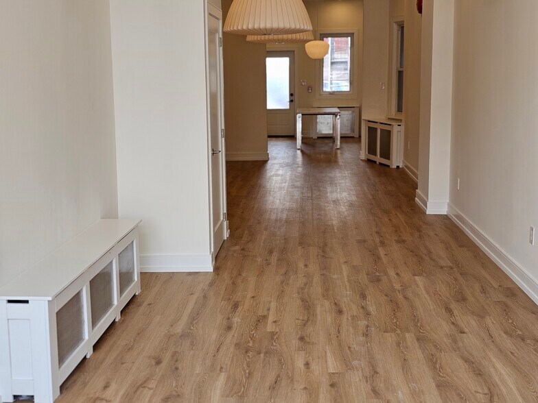 3293 Dundas St W, Toronto, ON à louer - Photo de l’immeuble – Image 3 sur 11
