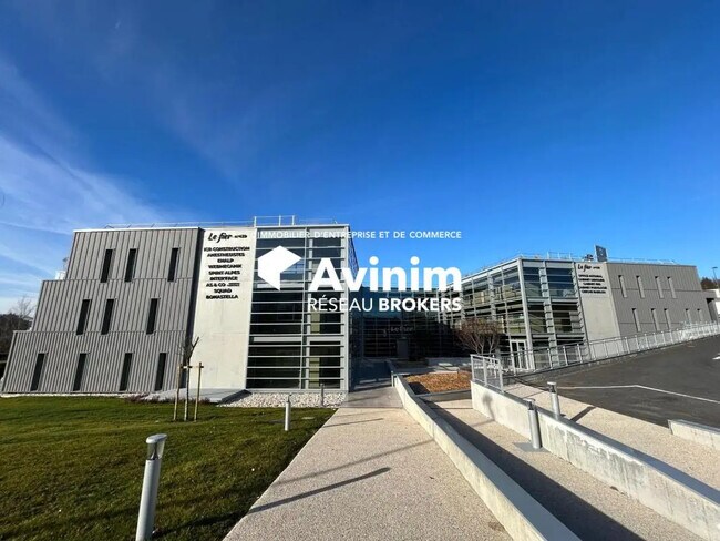 Plus de détails pour Bureau à vendre