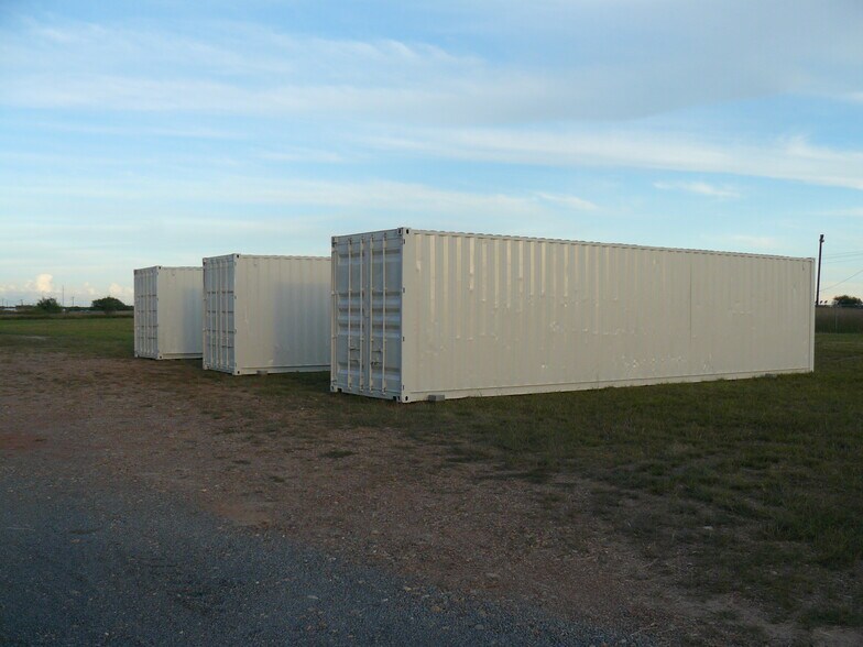 105 Beck Rd E, Inez, TX à vendre - Photo de l’immeuble – Image 2 sur 5