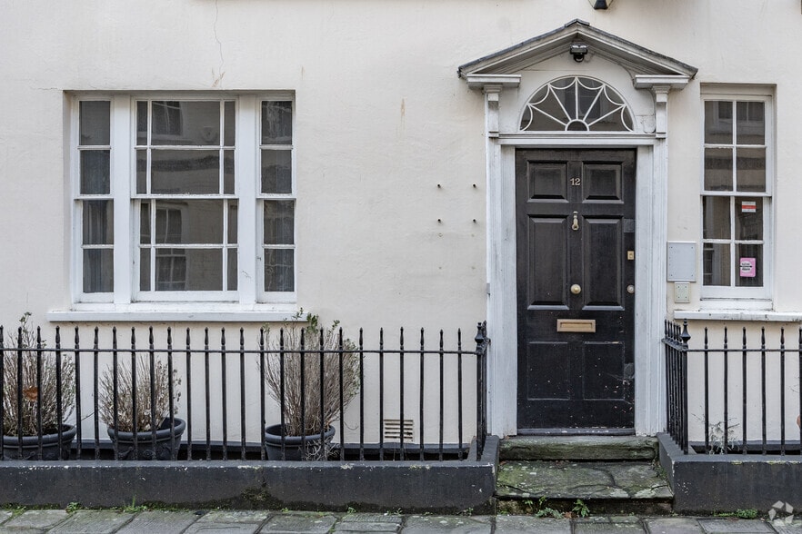 12 Orchard St, Bristol à vendre - Photo principale – Image 1 sur 15