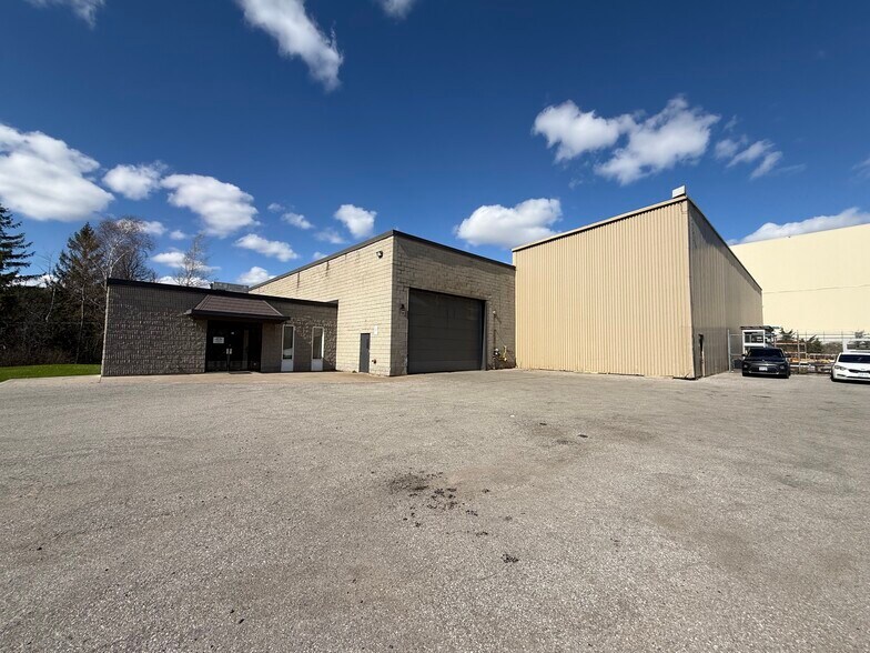 171 Fuller Rd, Ajax, ON à vendre - Photo de l’immeuble – Image 3 sur 15