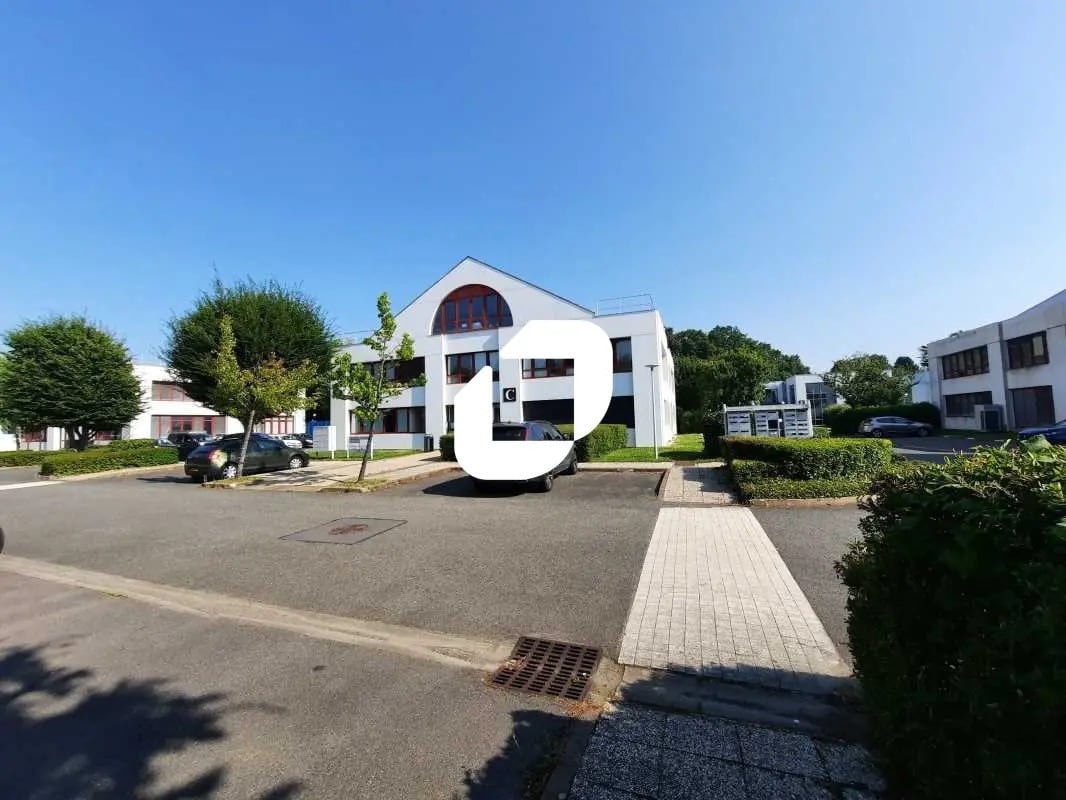 1 Rue De Terre Neuve, Les Ulis à louer Photo de l’immeuble– Image 1 sur 21