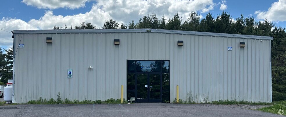 132 Commercial Blvd, Blakeslee, PA à vendre - Photo de l’immeuble – Image 2 sur 5