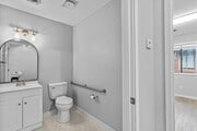 7_bathroom