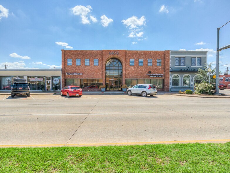 6656 NW 39th Expy, Bethany, OK à louer - Photo de l’immeuble – Image 3 sur 22