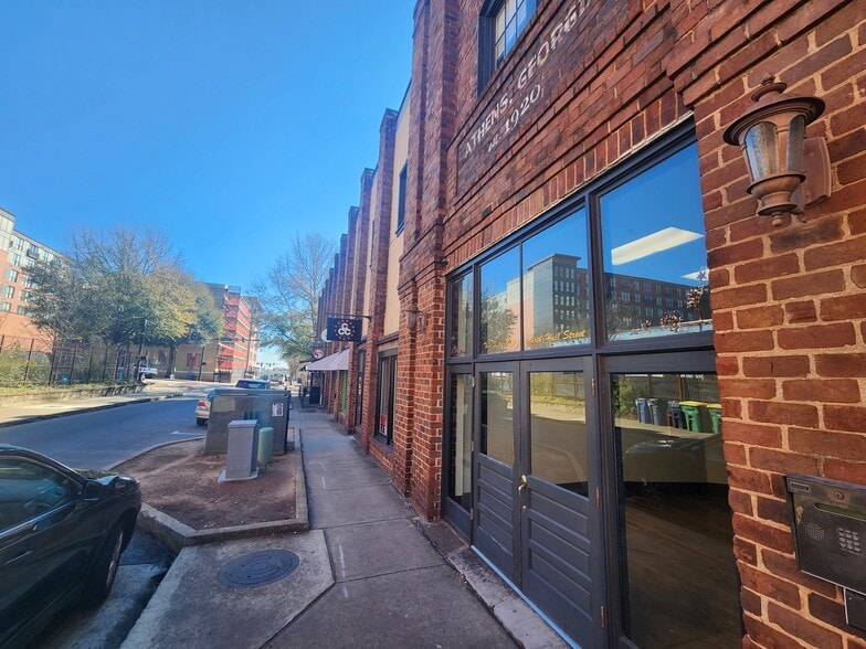 269 N Hull St, Athens, GA à louer - Photo de l’immeuble – Image 3 sur 17