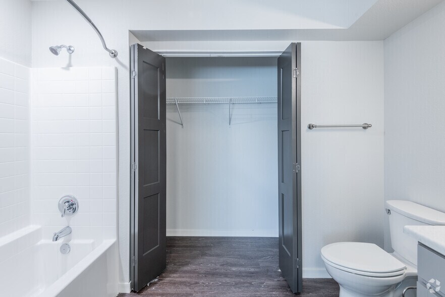 1835 Oddie Blvd, Sparks, NV à louer - Photo de l’immeuble – Image 3 sur 24