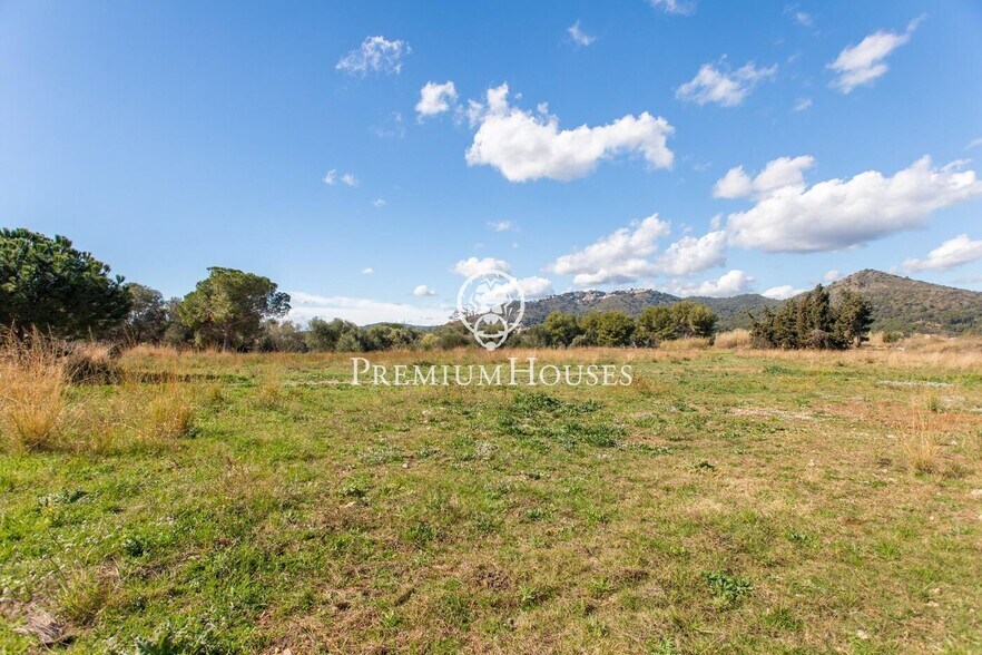 Terrain dans Pineda de Mar, Barcelona à vendre - Photo de l’immeuble – Image 3 sur 12