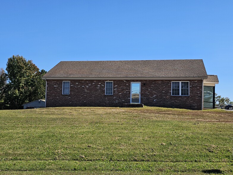 2690 Old Richmond Road, Danville, VA à vendre - Photo de l’immeuble – Image 1 sur 29
