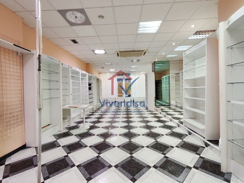 Immeuble residentiel dans Guadalajara, Guadalajara à vendre - Photo de l’immeuble – Image 3 sur 3