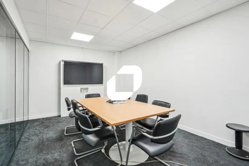 Bureau dans Saint-Cloud à louer - Photo intérieure – Image 3 sur 9