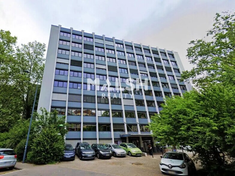 Bureau dans Villeurbanne à louer - Photo de l’immeuble – Image 1 sur 11