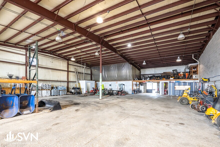 709 Allenridge Pt, Lexington, KY à louer - Photo de l’immeuble – Image 2 sur 12