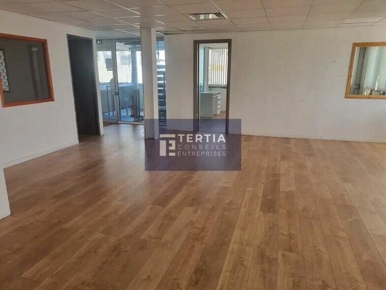 Bureau dans Montpellier à louer - Photo de l’immeuble – Image 3 sur 5