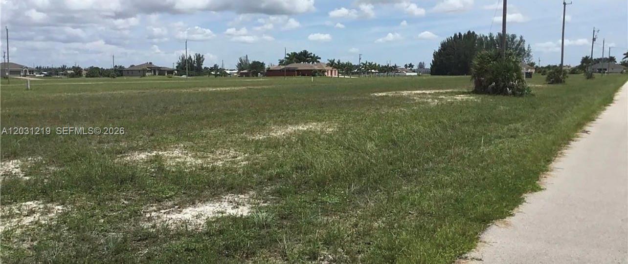 3513 NW 46th Ln, Cape Coral, FL à vendre Photo principale– Image 1 sur 3