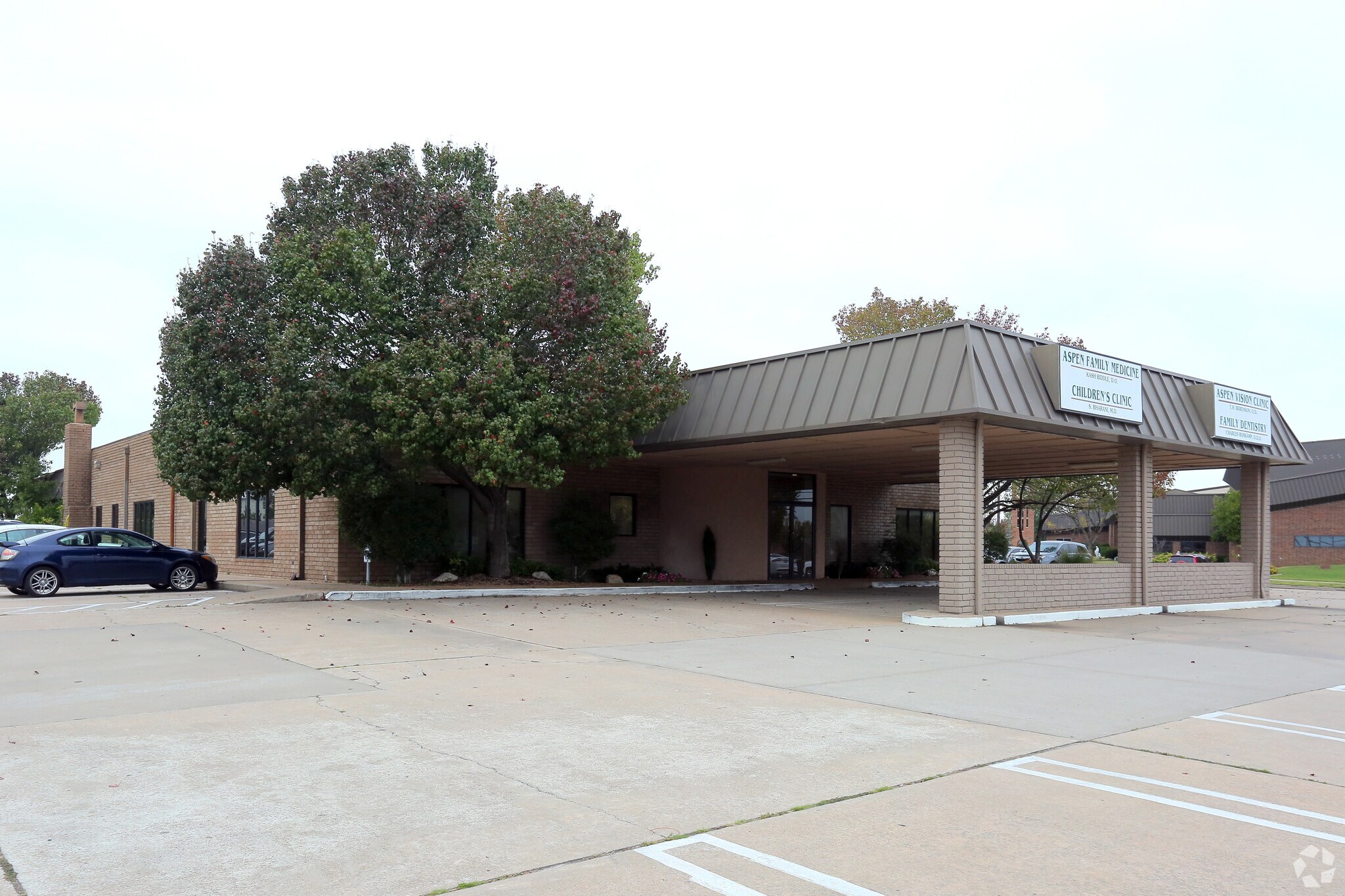3300 S Aspen Ave, Broken Arrow, OK à vendre Photo principale– Image 1 sur 6