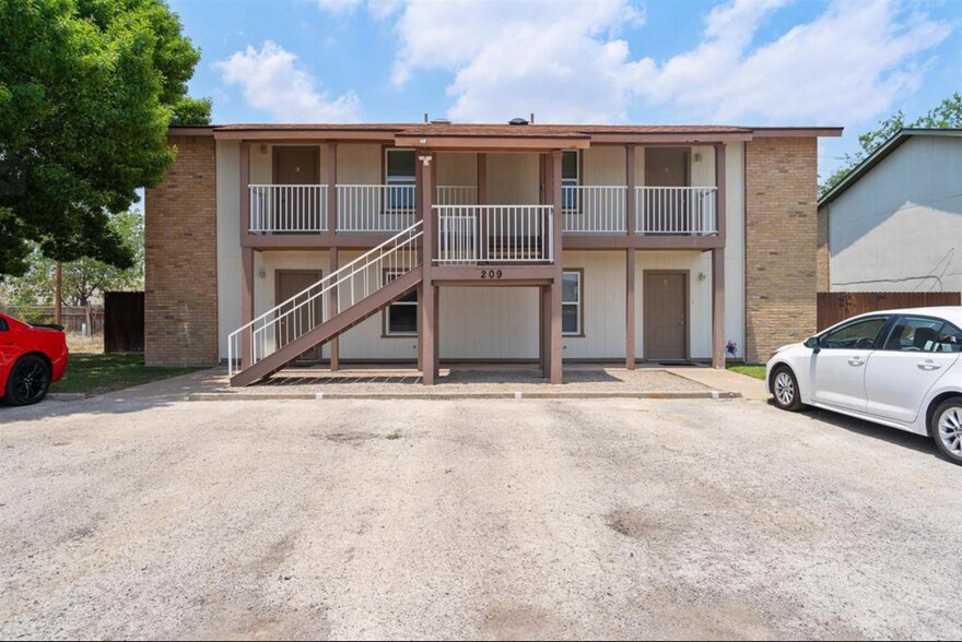 209 Fletcher Dr, Del Rio, TX à vendre - Photo de l’immeuble – Image 3 sur 6