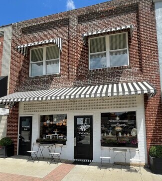 Plus de détails pour 11 E 2nd St, West Jefferson, NC - Local commercial à vendre