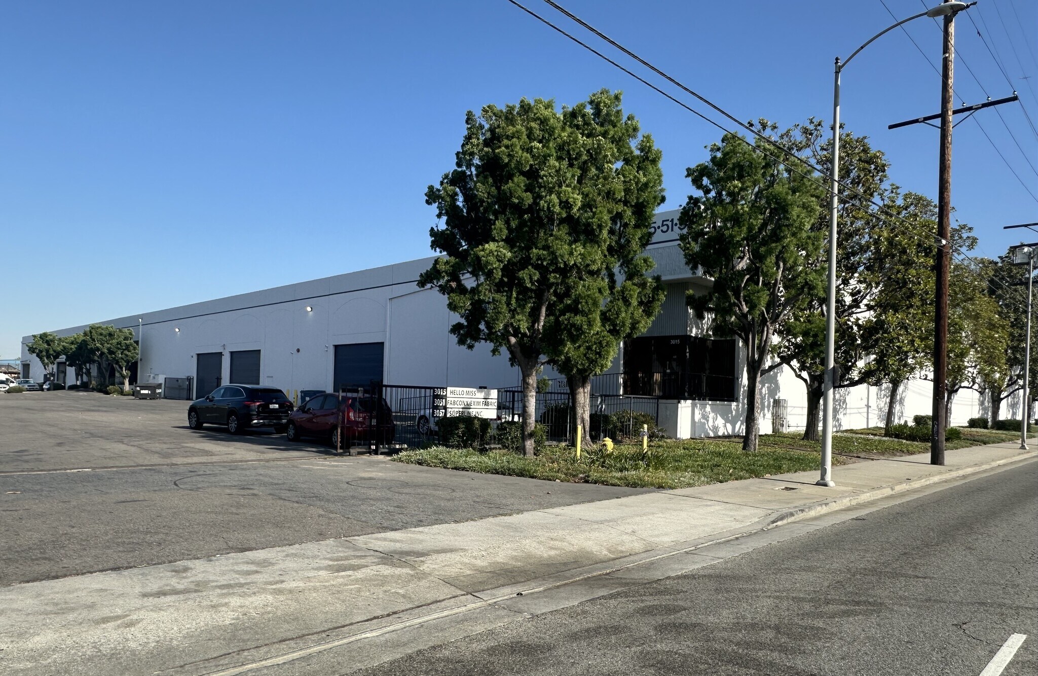 3015 S Alameda St, Vernon, CA à louer Photo principale– Image 1 sur 2