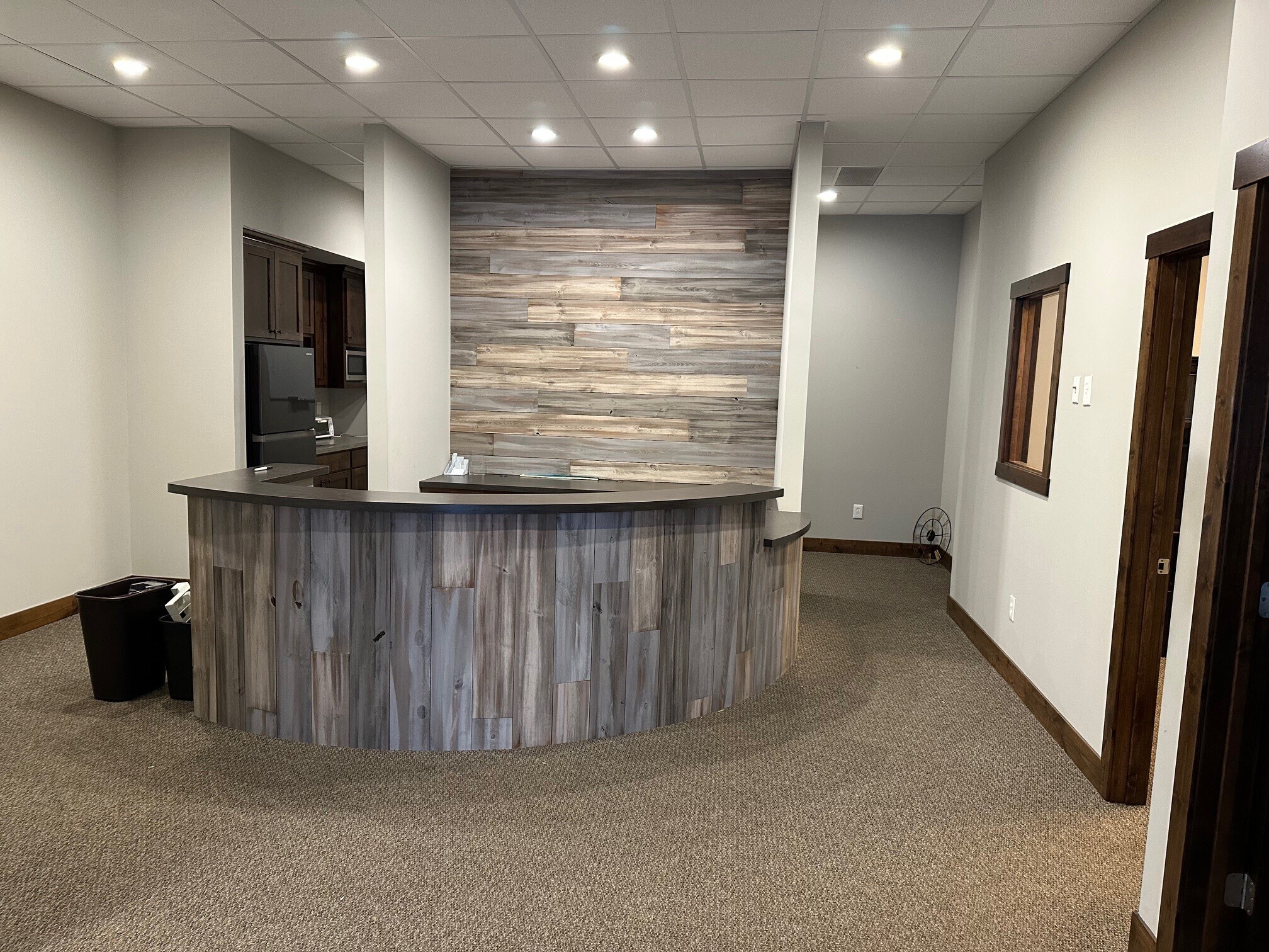 13654 Van Buren St NE, Ham Lake, MN à louer Photo de l’immeuble– Image 1 sur 9