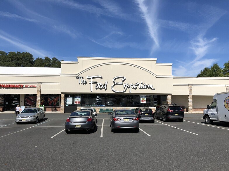 460 Hwy 520, Marlboro, NJ à louer - Photo de l’immeuble – Image 2 sur 4