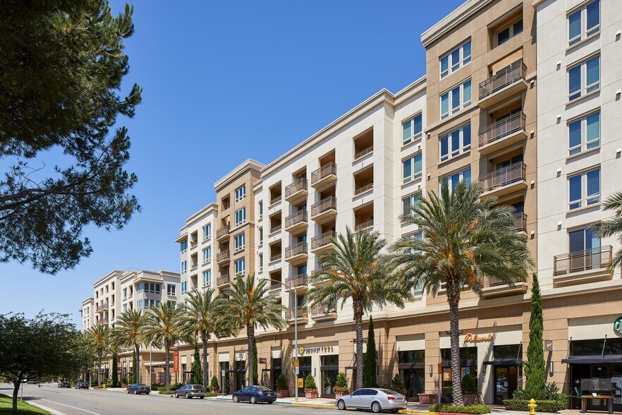 250 Brandon St, San Jose, CA à louer - Photo de l’immeuble – Image 2 sur 10