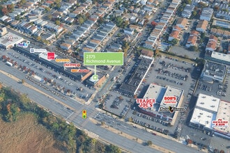 2295 Richmond Ave, Staten Island, NY à louer Aérien– Image 1 sur 4