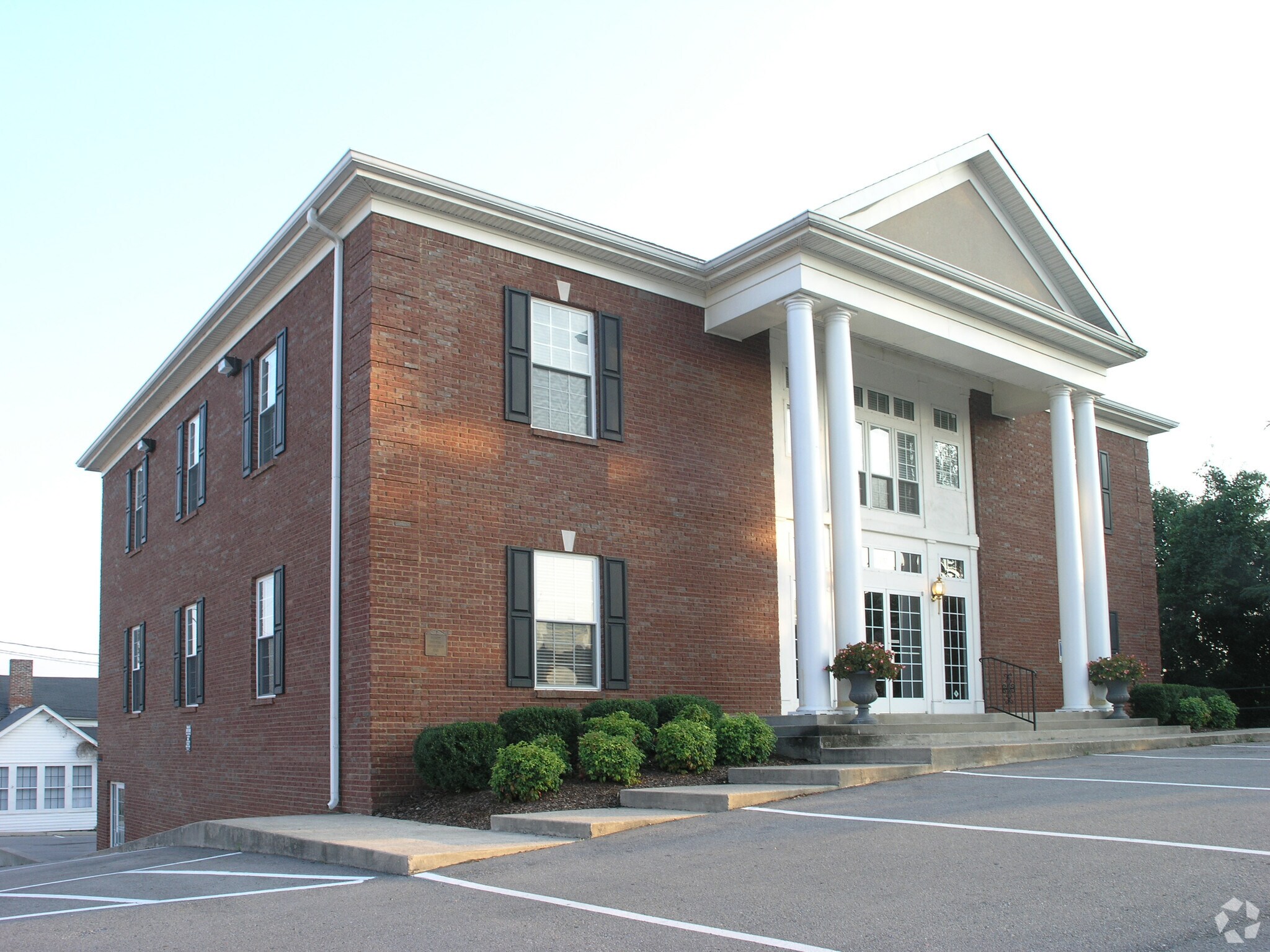 212 Madison St, Clarksville, TN à louer Photo principale– Image 1 sur 14