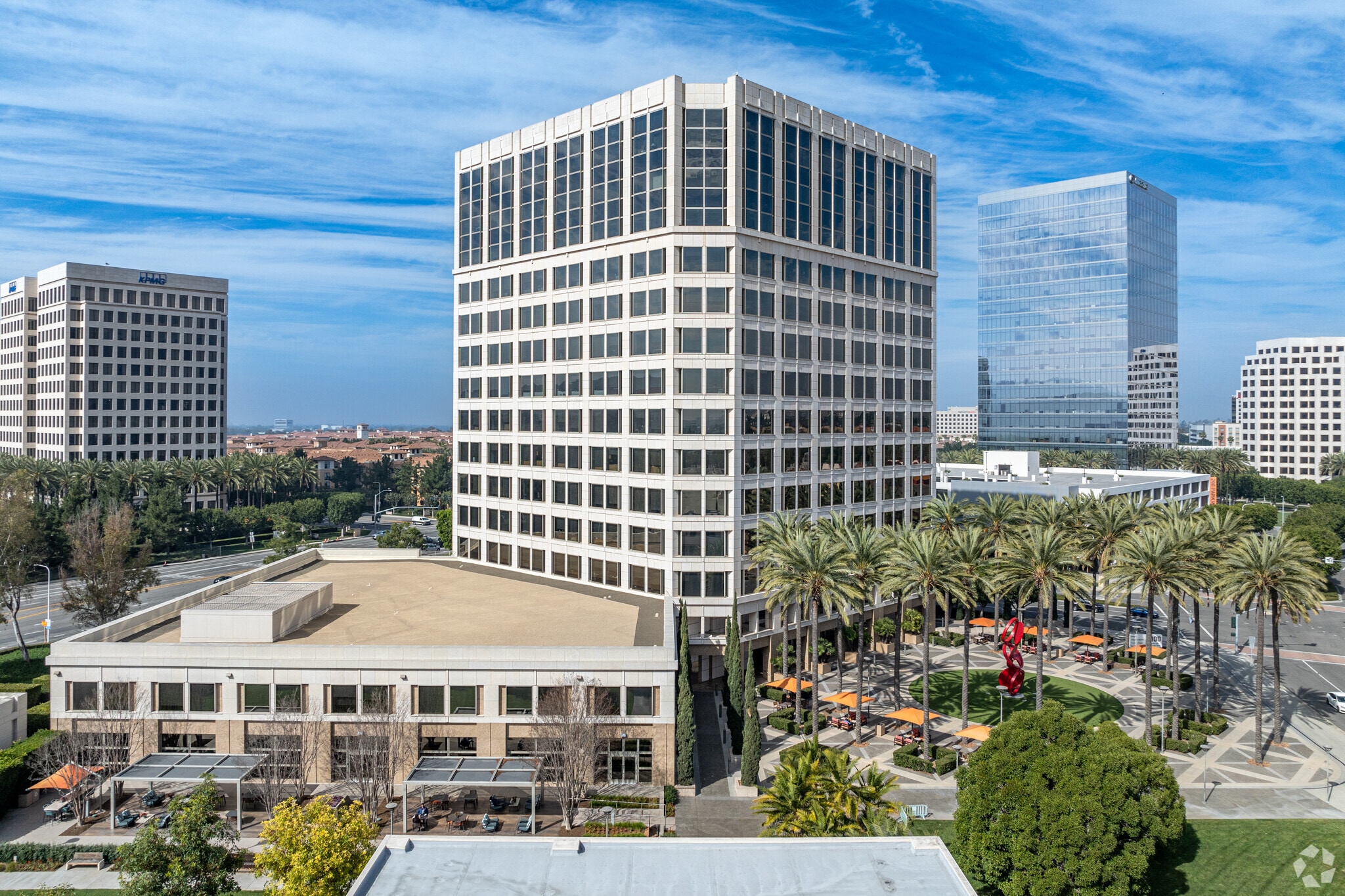 100 Spectrum Center Dr, Irvine, CA à louer Photo principale– Image 1 sur 23