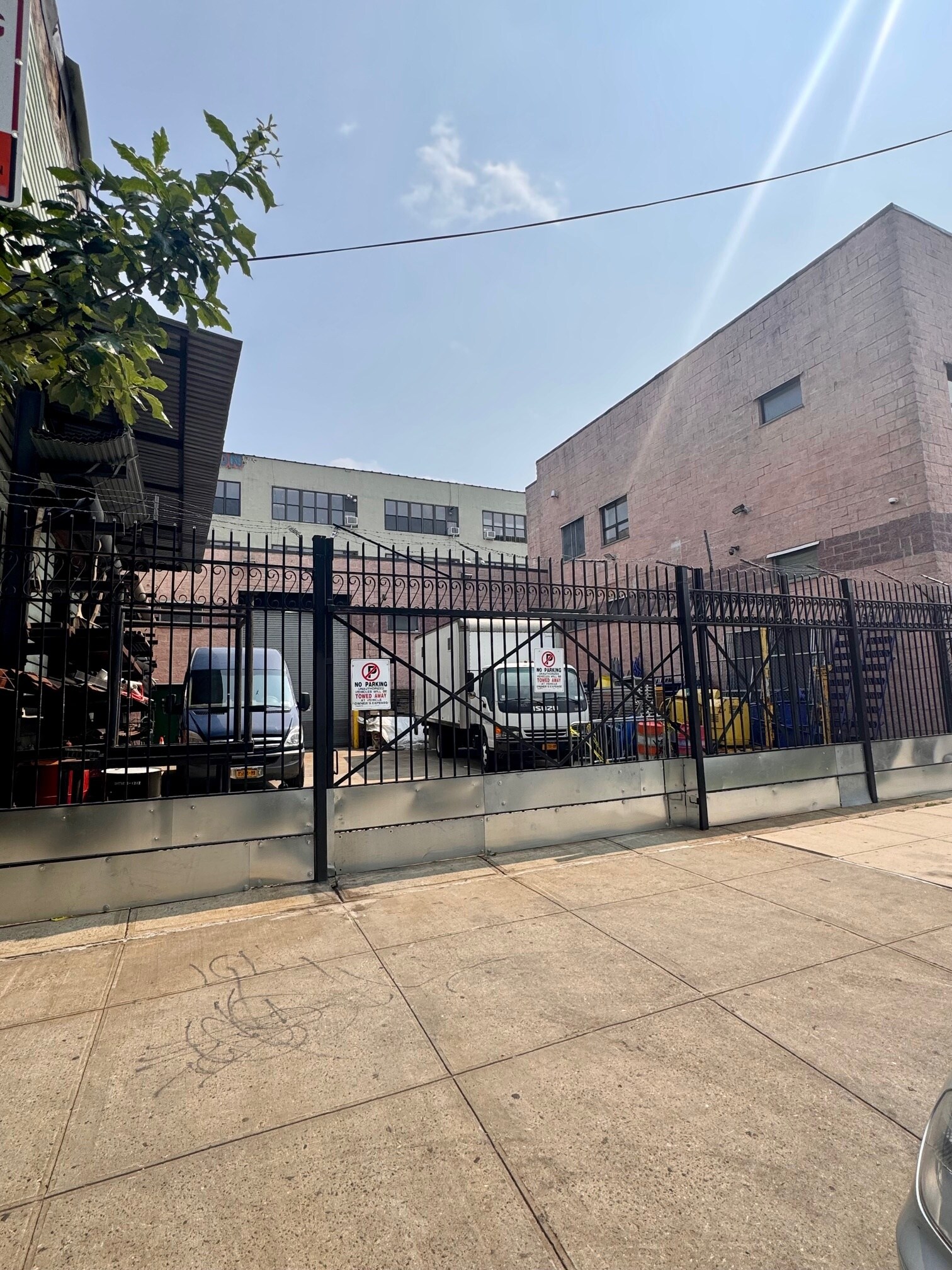 48 Grattan St, Brooklyn, NY à louer Photo de l’immeuble– Image 1 sur 15