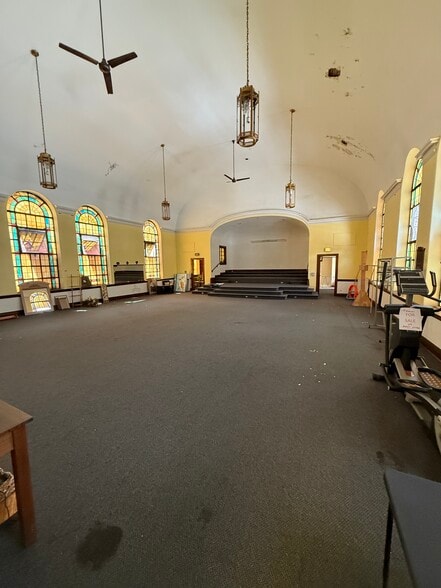 10324 S Avenue J, Chicago, IL à vendre - Photo de l’immeuble – Image 3 sur 11