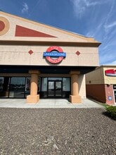 4525 N Road 68, Pasco, WA à louer Photo de l’immeuble– Image 2 sur 4