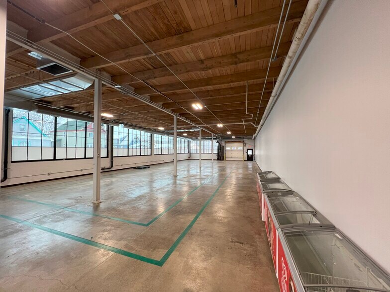 1911 Jefferson St NE, Saint Anthony, MN à louer - Photo de l’immeuble – Image 3 sur 8