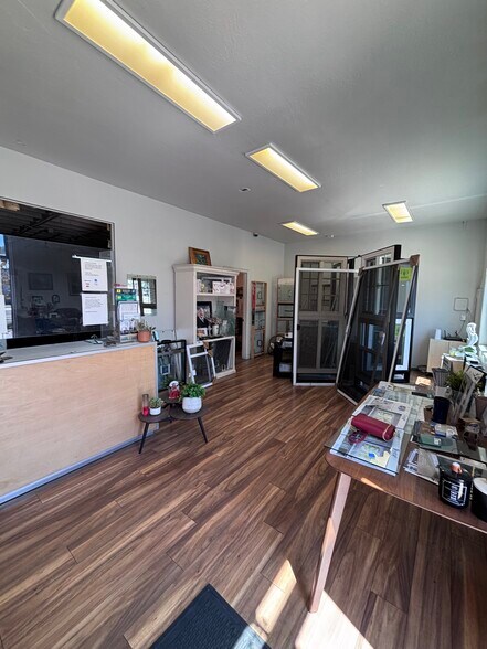 754 10th Street & 760-62 10th Street portefeuille de 2 biens à vendre sur LoopNet.fr - Photo de l’immeuble – Image 3 sur 6