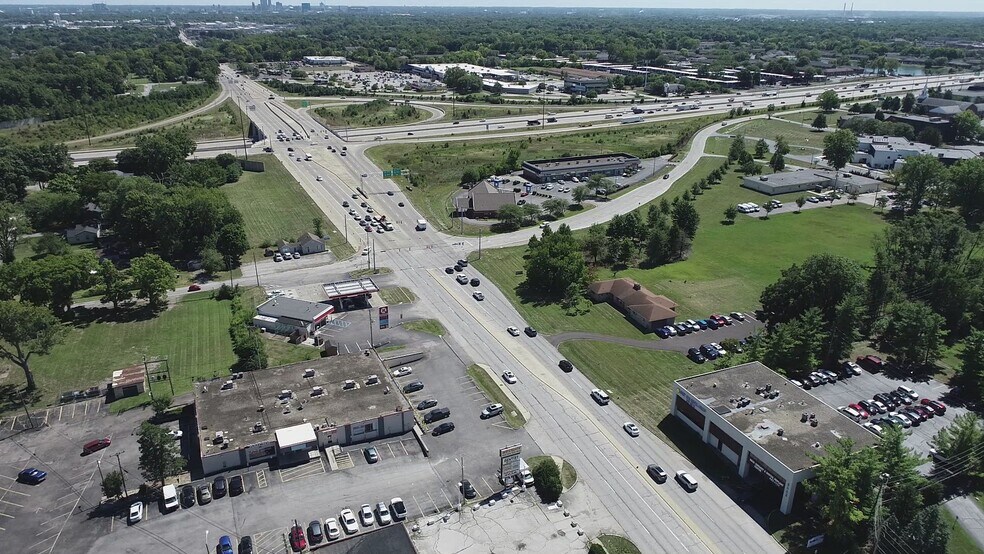 6425 W 10th St, Indianapolis, IN à vendre - Vidéo sur l’annonce professionnelle – Image 2 sur 2