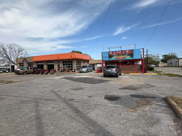 1000 N Alexander Dr, Baytown, TX à vendre - Photo principale – Image 2 sur 14