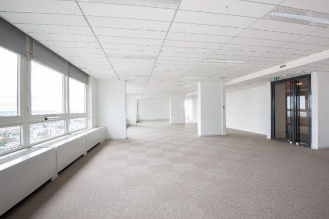 Bureau dans Courbevoie à louer - Photo intérieure – Image 2 sur 8