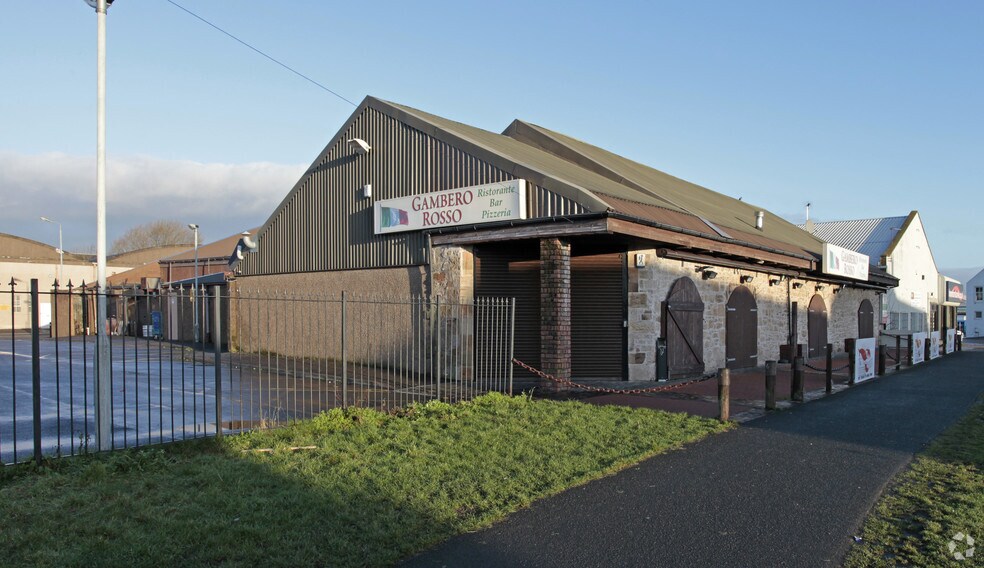1 Burnbank Rd, Falkirk à louer - Photo de l’immeuble – Image 1 sur 22