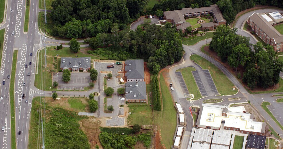 979 Peachtree Pky, Cumming, GA à louer - Aérien – Image 2 sur 4