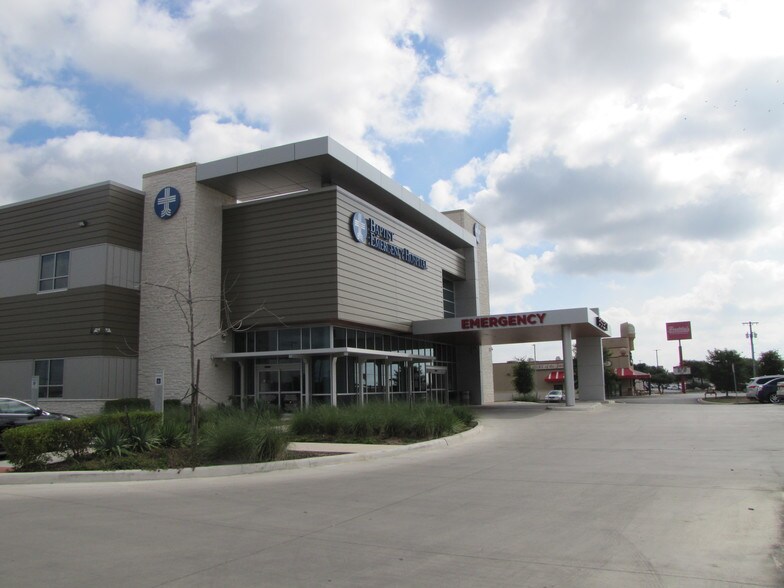 7719 IH-35 S, San Antonio, TX à louer - Photo de l’immeuble – Image 2 sur 4
